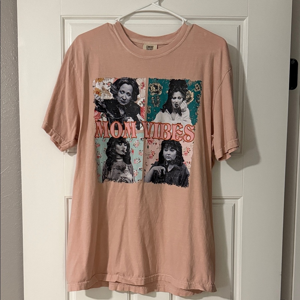 Mom Vibes Graphic Tee - Dusty Pink